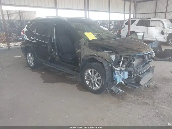 5N1AT2MV0JC840949 2018 NISSAN ROGUE - Image 1