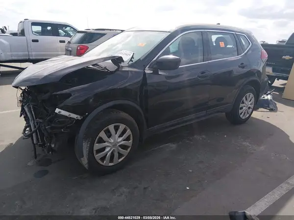5N1AT2MV0JC841812 2018 NISSAN ROGUE - Image 2