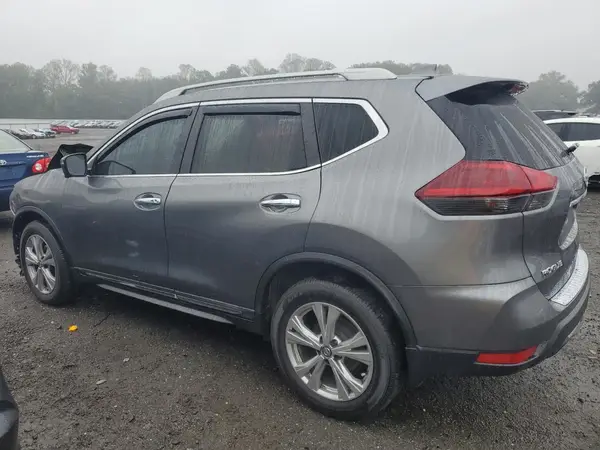 5N1AT2MV0JC843477 2018 NISSAN ROGUE - Image 2