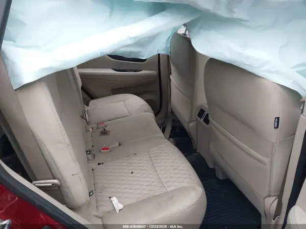 5N1AT2MV0JC843527 2018 NISSAN ROGUE - Image 8