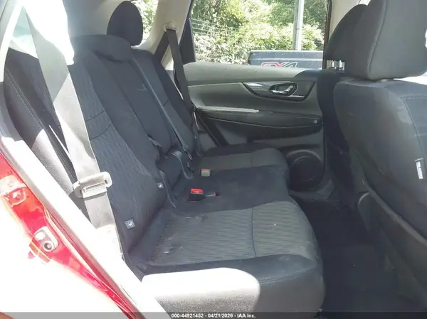 5N1AT2MV0JC843835 2018 NISSAN ROGUE - Image 8
