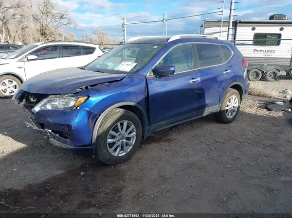 5N1AT2MV0JC845262 2018 NISSAN ROGUE - Image 2