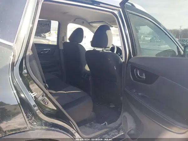 5N1AT2MV0KC701423 2019 NISSAN ROGUE - Image 8