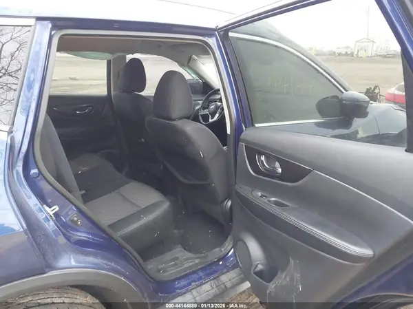 5N1AT2MV0KC708971 2019 NISSAN ROGUE - Image 8