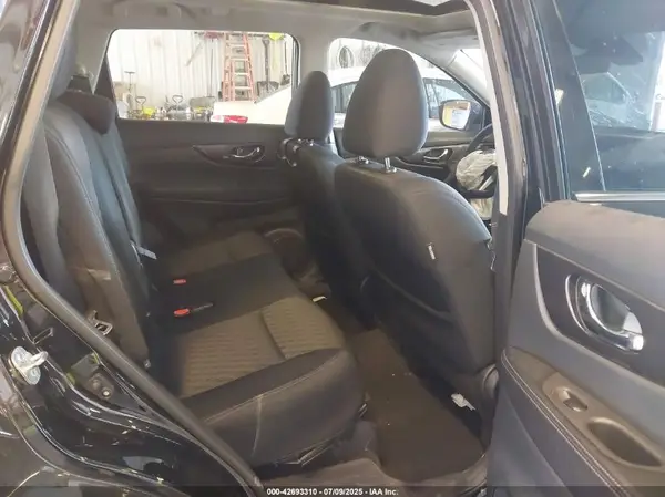 5N1AT2MV0KC710056 2019 NISSAN ROGUE - Image 8