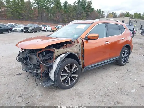 5N1AT2MV0KC711403 2019 NISSAN ROGUE - Image 2