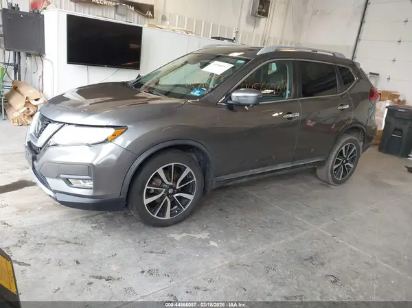 5N1AT2MV0KC714902 2019 NISSAN ROGUE - Image 2