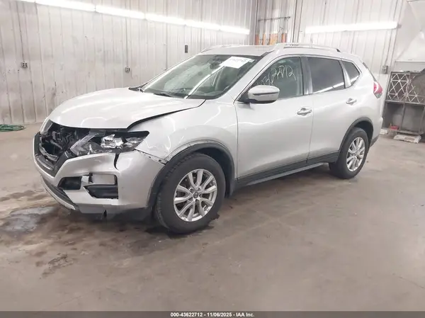 5N1AT2MV0KC735281 2019 NISSAN ROGUE - Image 2