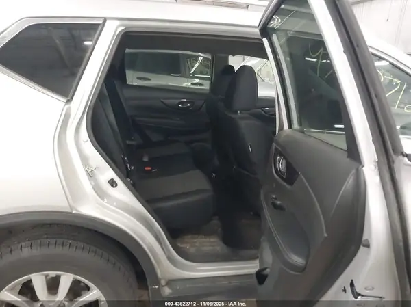 5N1AT2MV0KC735281 2019 NISSAN ROGUE - Image 8