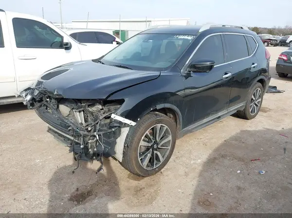 5N1AT2MV0KC745163 2019 NISSAN ROGUE - Image 2