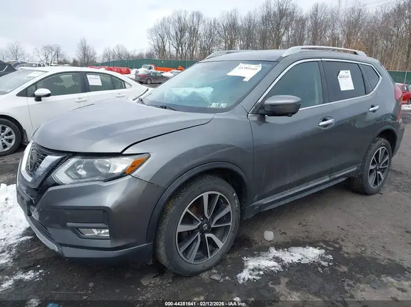 5N1AT2MV0KC781533 2019 NISSAN ROGUE - Image 2