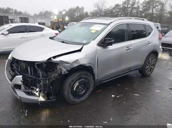 5N1AT2MV0KC807662 2019 NISSAN ROGUE - Image 2