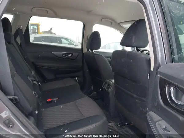 5N1AT2MV0KC817575 2019 NISSAN ROGUE - Image 8
