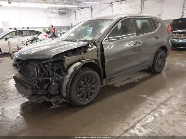 5N1AT2MV0KC833856 2019 NISSAN ROGUE - Image 2