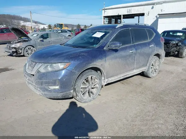 5N1AT2MV0KC842699 2019 NISSAN ROGUE - Image 2