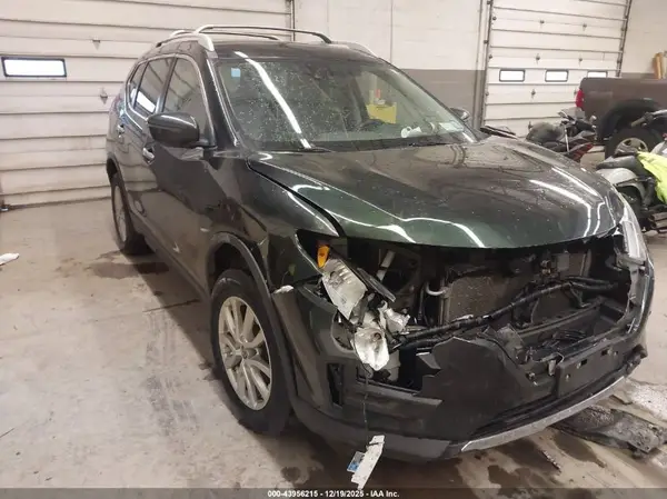 5N1AT2MV0LC725965 2020 NISSAN ROGUE - Image 1