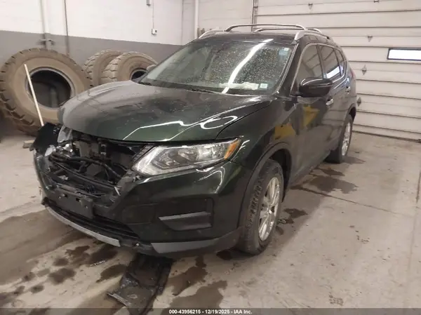 5N1AT2MV0LC725965 2020 NISSAN ROGUE - Image 2