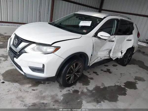 5N1AT2MV0LC777631 2020 NISSAN ROGUE - Image 2