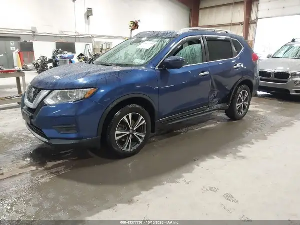 5N1AT2MV0LC794400 2020 NISSAN ROGUE - Image 2