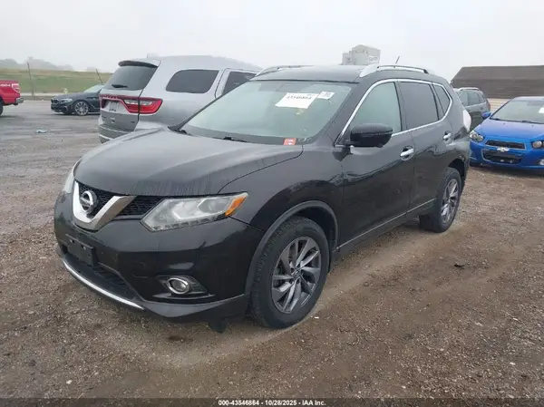 5N1AT2MV1GC744949 2016 NISSAN ROGUE - Image 2