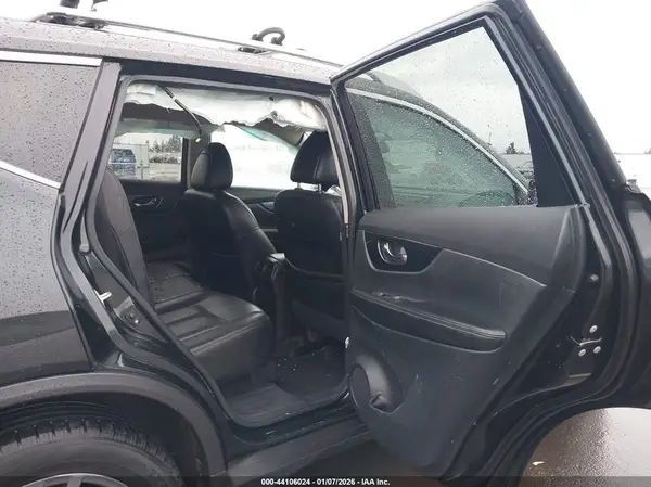 5N1AT2MV1GC745695 2016 NISSAN ROGUE - Image 8