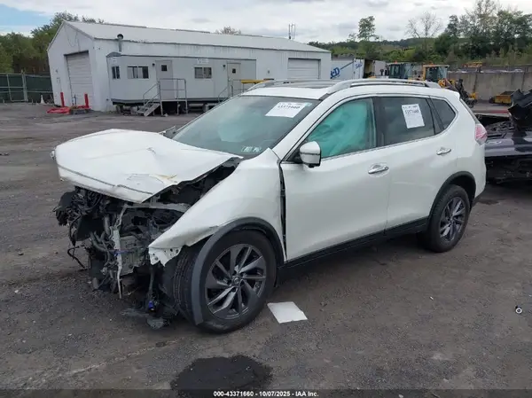 5N1AT2MV1GC767471 2016 NISSAN ROGUE - Image 2