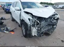 5N1AT2MV1GC768393 2016 NISSAN ROGUE