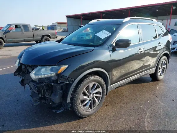 5N1AT2MV1GC781418 2016 NISSAN ROGUE - Image 2