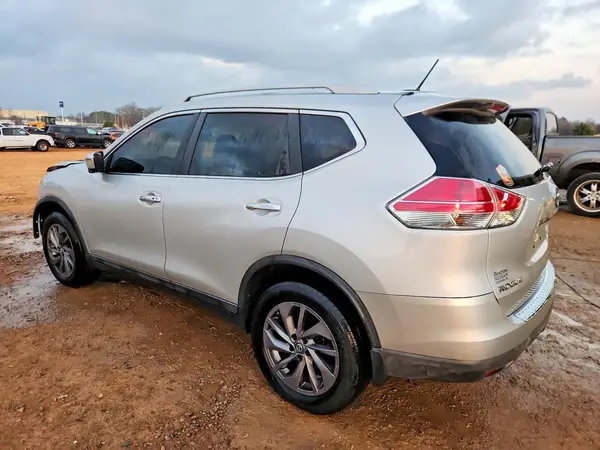 5N1AT2MV1GC781855 2016 NISSAN ROGUE - Image 2