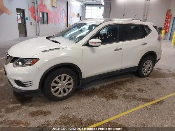 5N1AT2MV1GC792063 2016 NISSAN ROGUE - Image 2