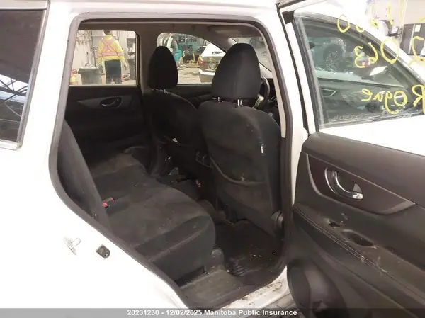 5N1AT2MV1GC792063 2016 NISSAN ROGUE - Image 8