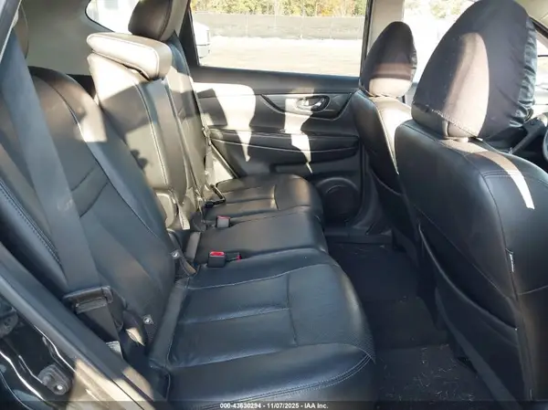 5N1AT2MV1GC801392 2016 NISSAN ROGUE - Image 8