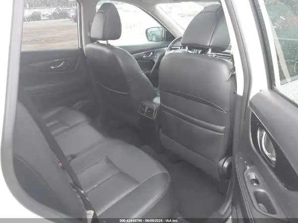 5N1AT2MV1GC809203 2016 NISSAN ROGUE - Image 8