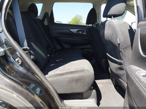 5N1AT2MV1GC829449 2016 NISSAN ROGUE - Image 8