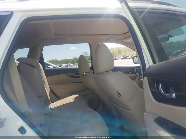 5N1AT2MV1GC850365 2016 NISSAN ROGUE - Image 8