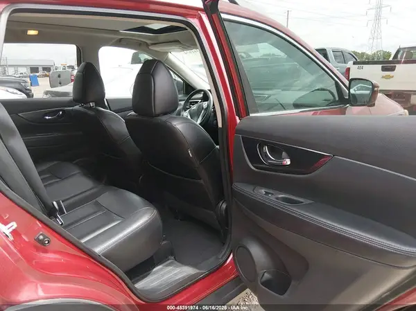 5N1AT2MV1GC853640 2016 NISSAN ROGUE - Image 8