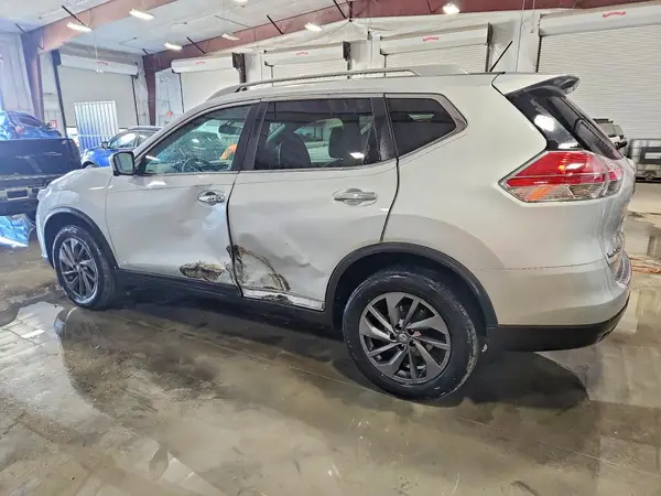 5N1AT2MV1GC886072 2016 NISSAN ROGUE - Image 2