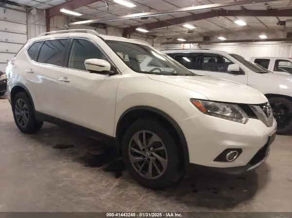 5N1AT2MV1GC894656 2016 NISSAN ROGUE - Image 1