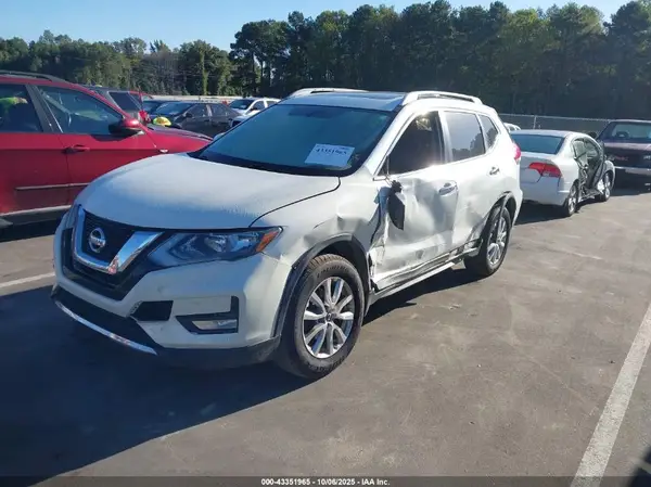 5N1AT2MV1HC732804 2017 NISSAN ROGUE - Image 2
