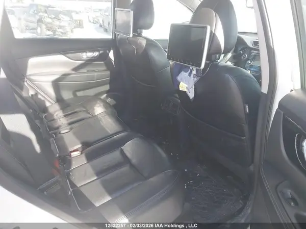 5N1AT2MV1HC734519 2017 NISSAN ROGUE - Image 8