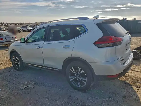 5N1AT2MV1HC745410 2017 NISSAN ROGUE - Image 2