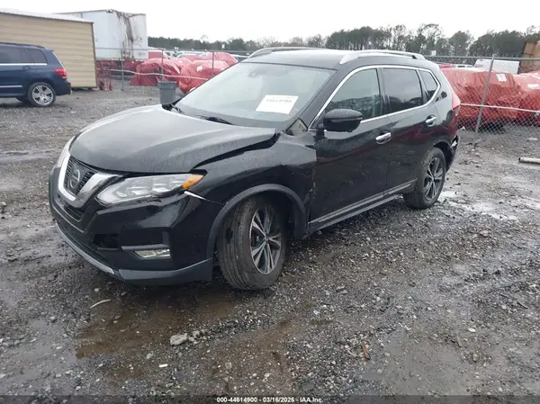 5N1AT2MV1HC747111 2017 NISSAN ROGUE - Image 2