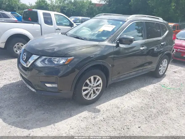 5N1AT2MV1HC749277 2017 NISSAN ROGUE - Image 2