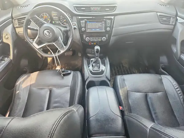 5N1AT2MV1HC755645 2017 NISSAN ROGUE - Image 8