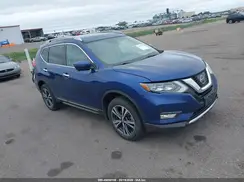 5N1AT2MV1HC755905 2017 NISSAN ROGUE