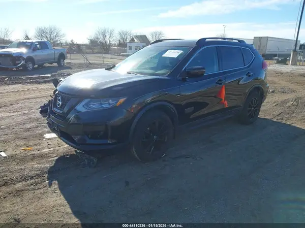 5N1AT2MV1HC759002 2017 NISSAN ROGUE - Image 2