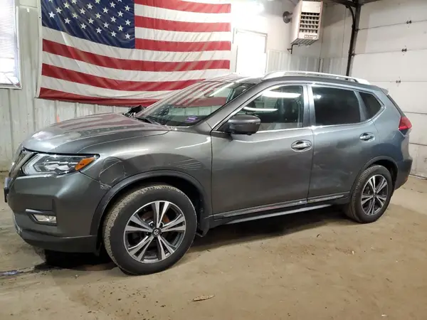 5N1AT2MV1HC760098 2017 NISSAN ROGUE - Image 1