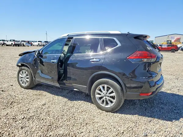 5N1AT2MV1HC761929 2017 NISSAN ROGUE - Image 2