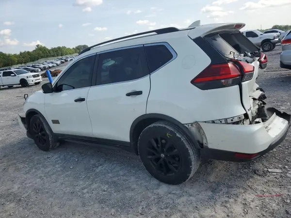 5N1AT2MV1HC762885 2017 NISSAN ROGUE - Image 2