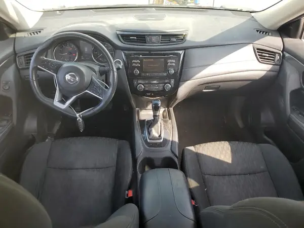 5N1AT2MV1HC762885 2017 NISSAN ROGUE - Image 8